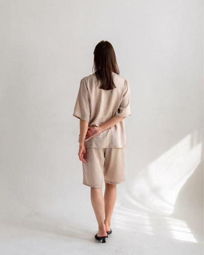 mist shorts / beige