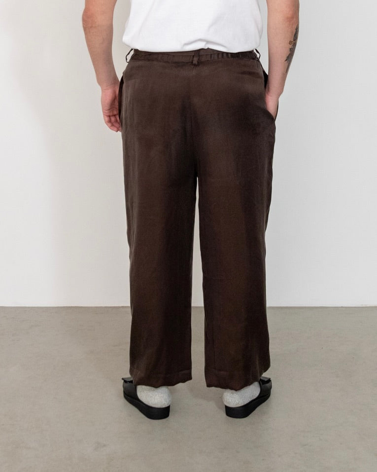still pants / brown